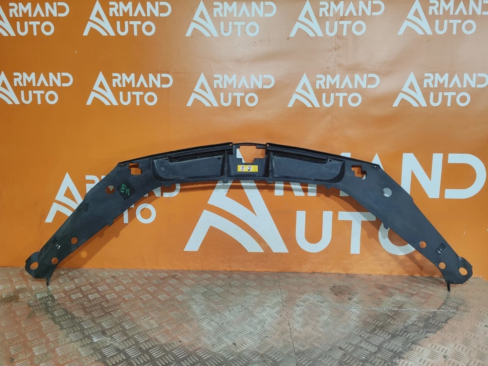 Кожух замка капота Mercedes ML GLE-Class 2015-2018 W166