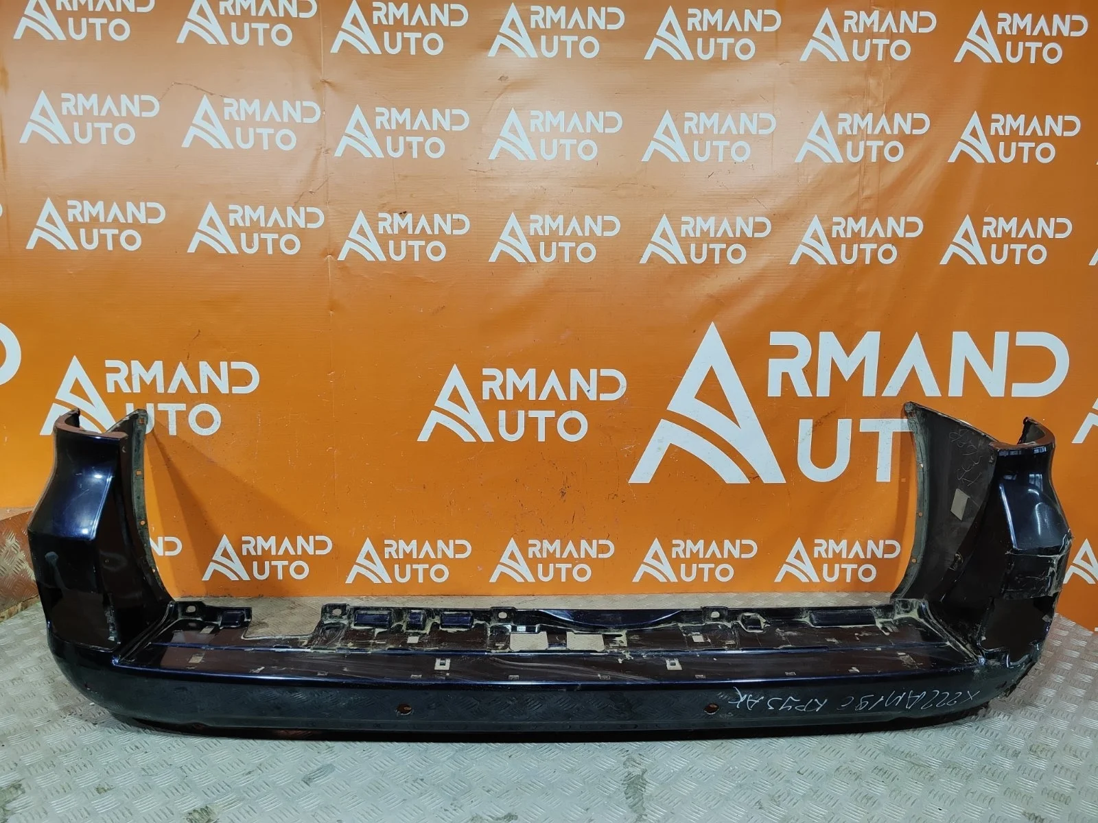 Бампер Toyota Land Cruiser 2015-2021 200