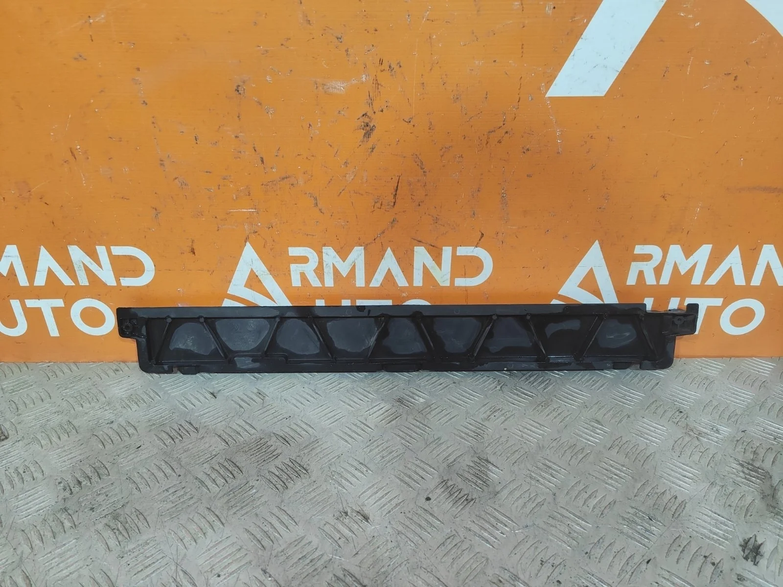 Кронштейн радиатора Volkswagen Polo 2009-2020 5