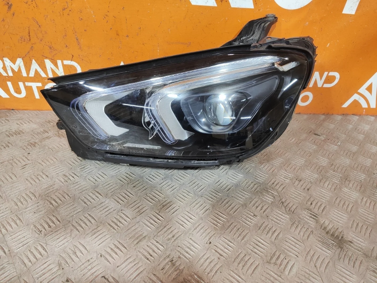 Фара Mercedes GLE-Class 2018-нв V167