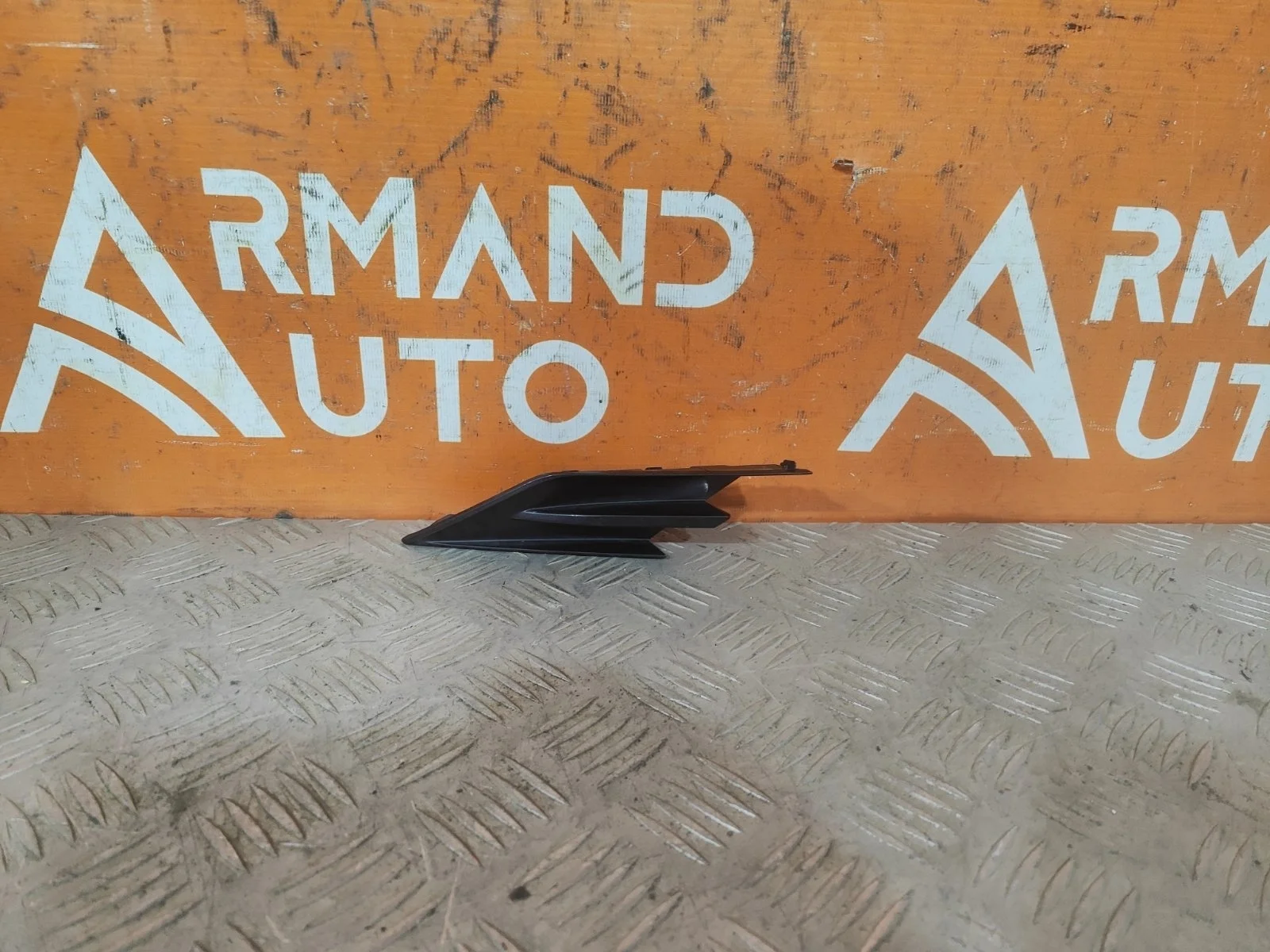 Накладка решетки радиатора Toyota Camry 2017-2021 8 XV70