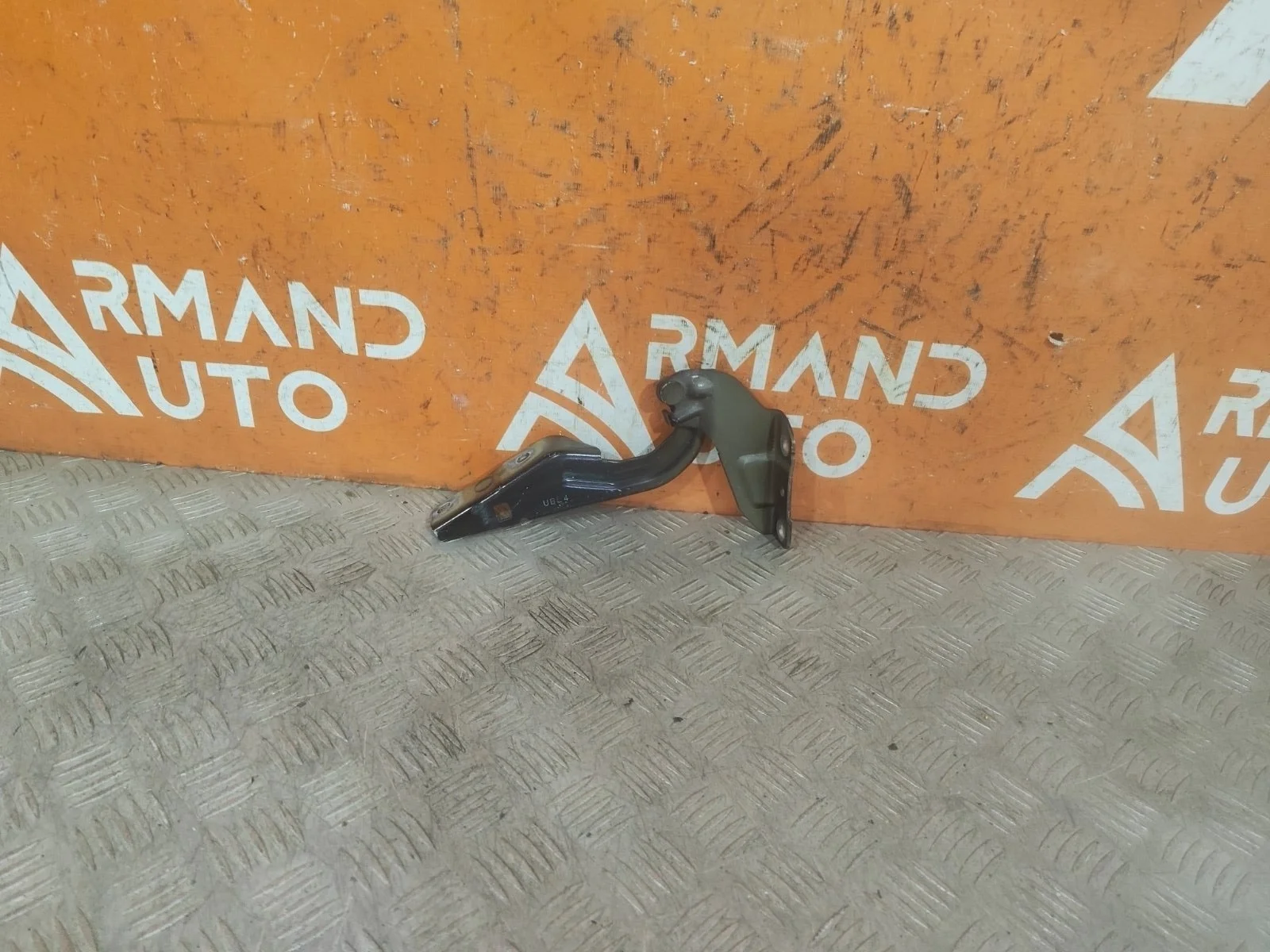 Петля капота Mitsubishi Outlander 2005-2013 XL