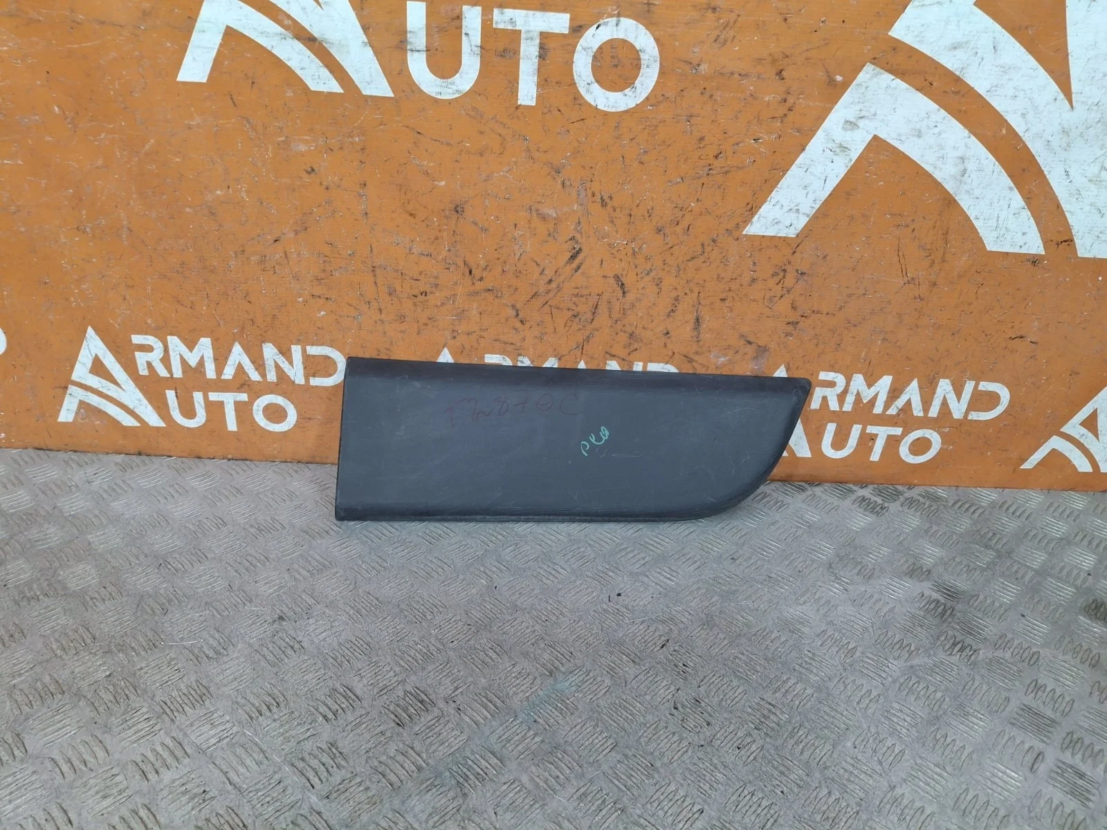 Молдинг двери RENAULT Master 2010-нв 3