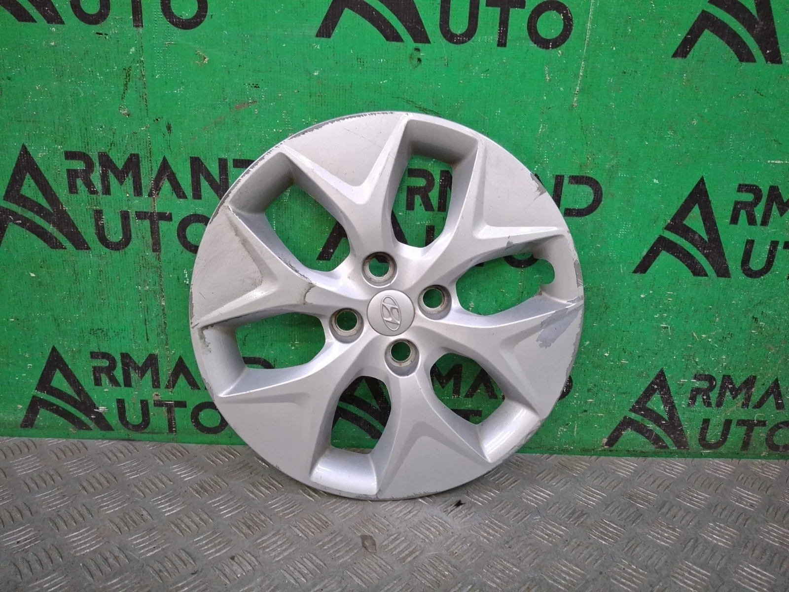 Колпак Hyundai Solaris 1