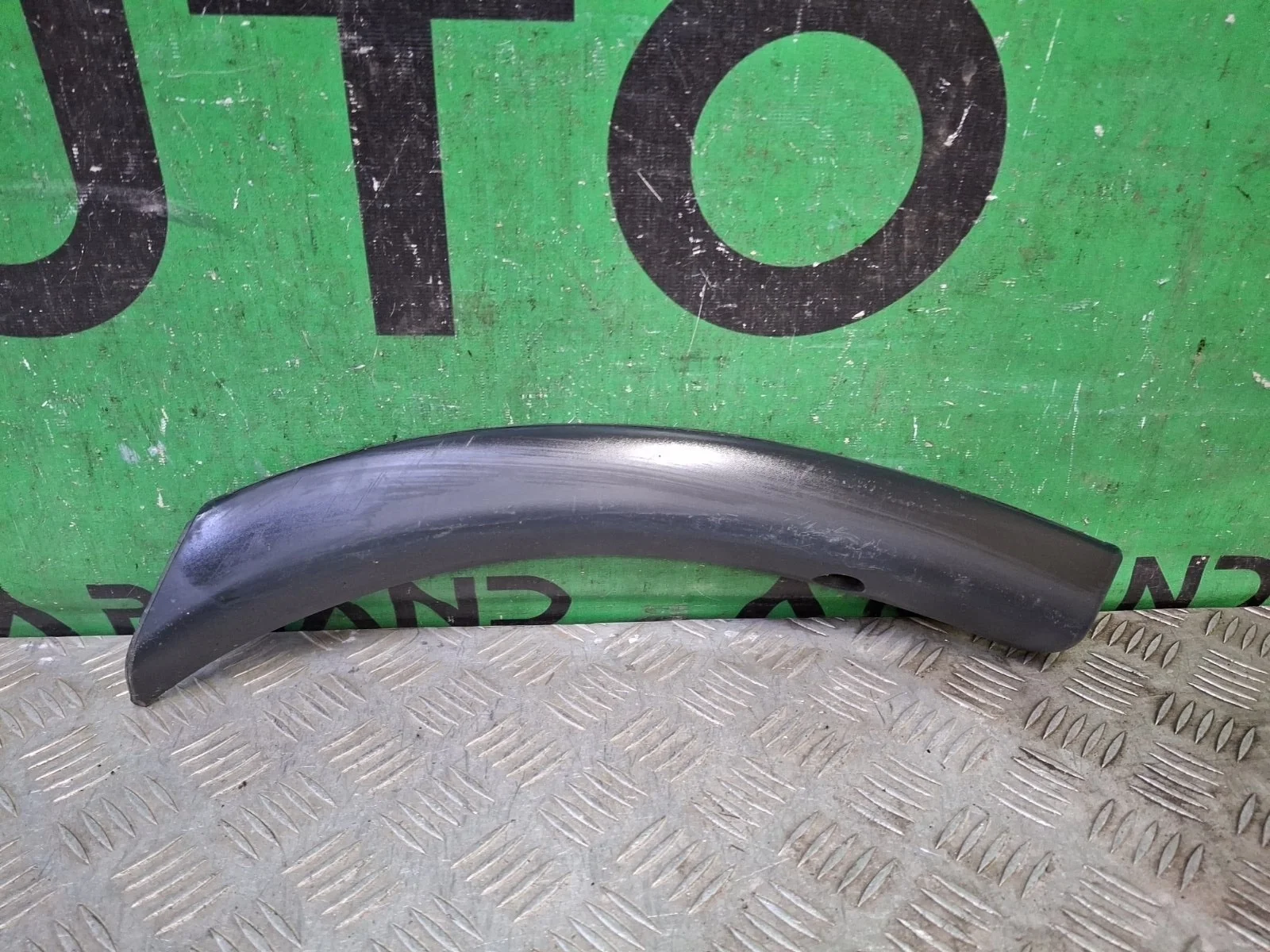 Расширитель бампера Mitsubishi Outlander 2014-2018 3