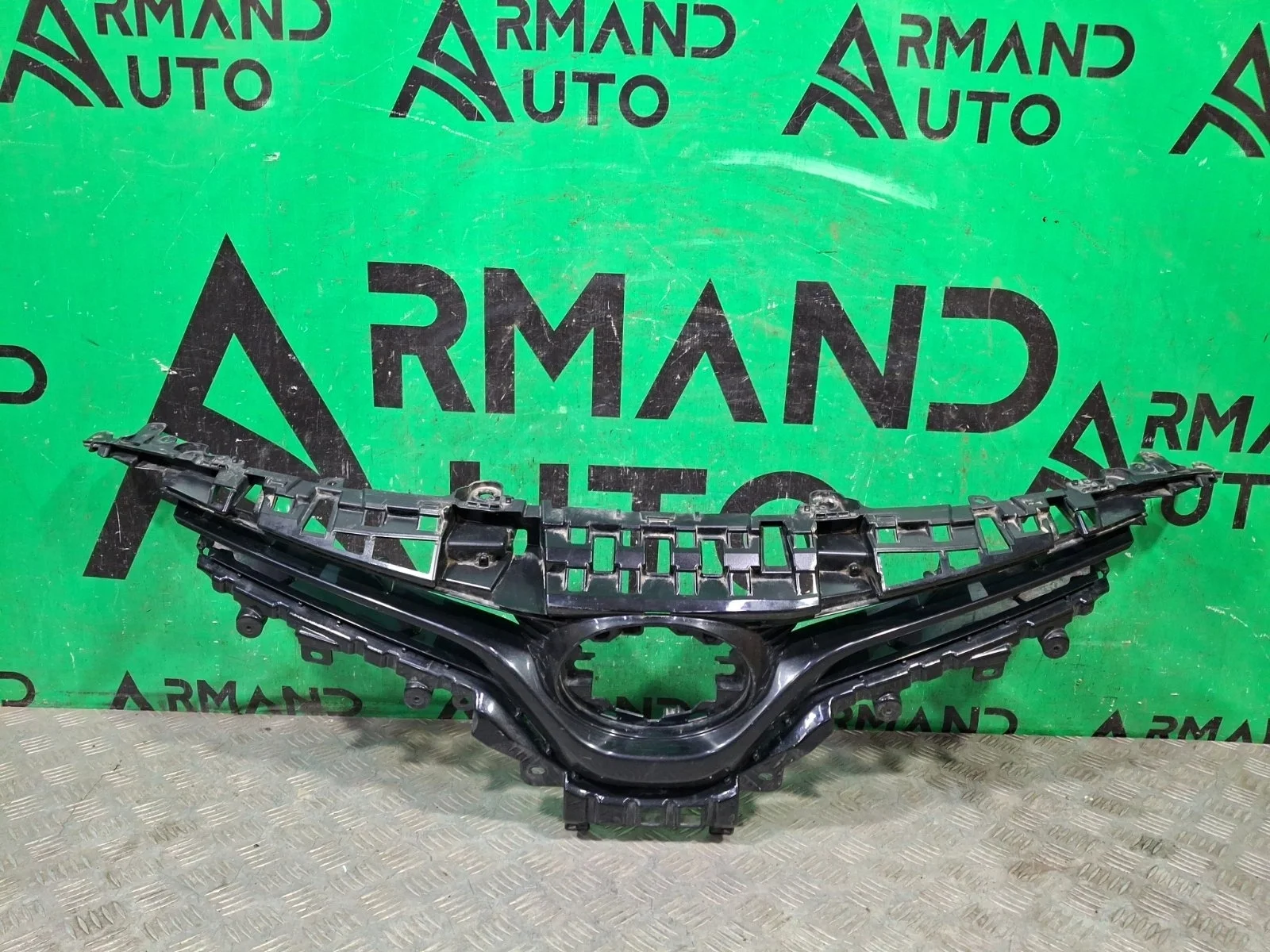 Решетка радиатора Toyota Camry 2017-2021 8 XV70