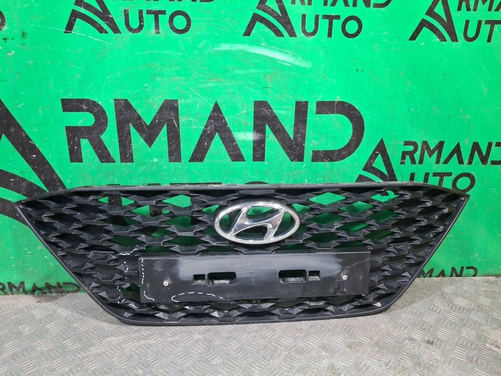 Решетка радиатора Hyundai Solaris 2020-нв