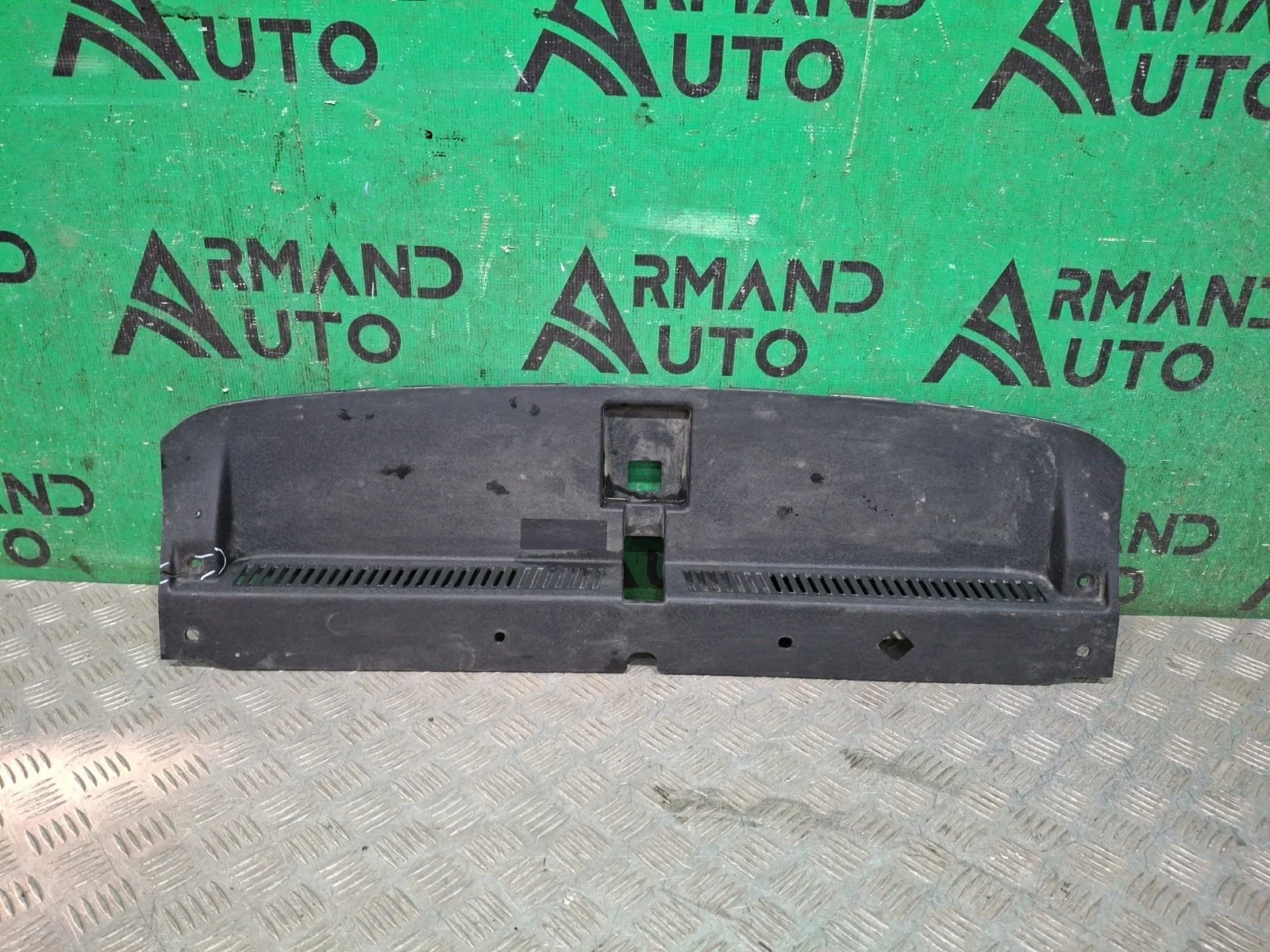 Кожух замка капота Hyundai Tucson 2015-2021 3