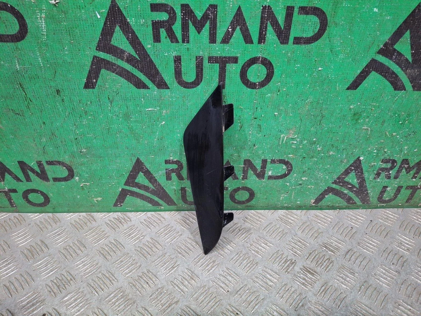 Накладка бампера Kia Sorento 2020-нв 4