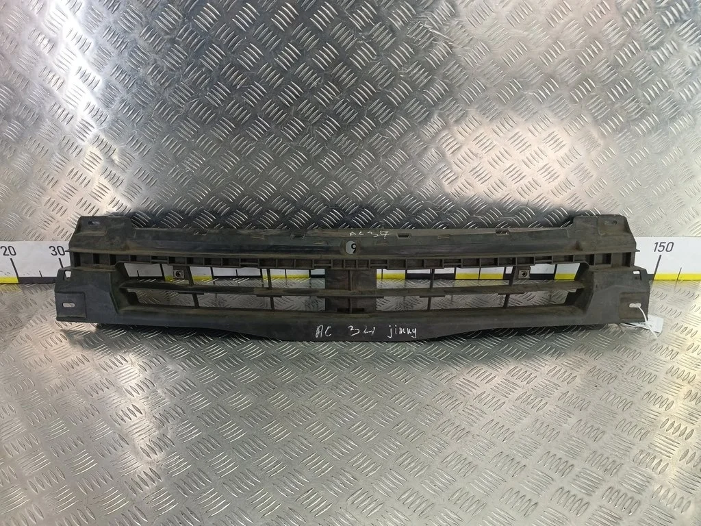 Кронштейн решетки радиатора Opel Vivaro A (2001—2