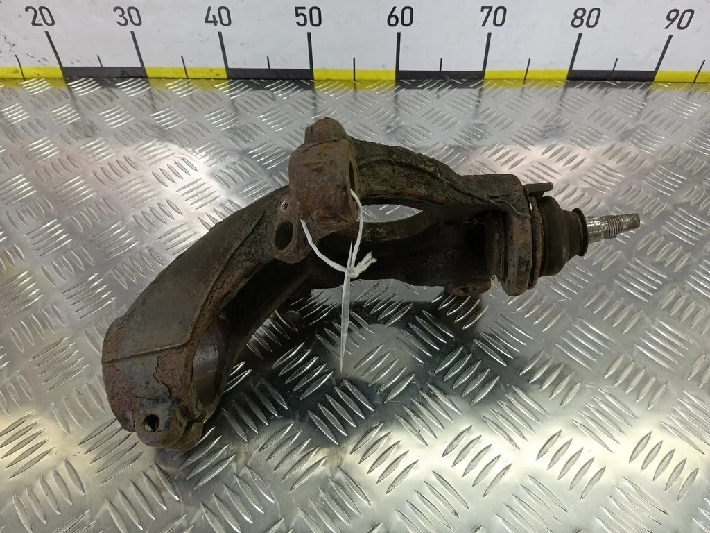 Кулак передний правый FORD Transit VII (2006—2014)