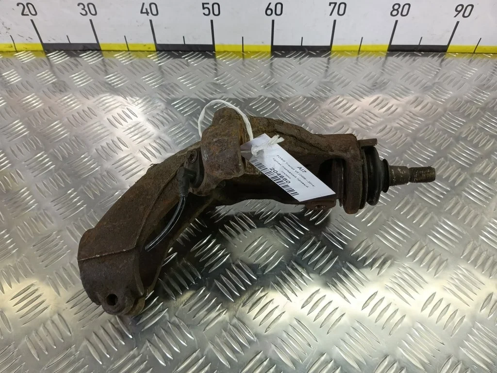 Кулак передний правый FORD Transit VII (2006—2014)