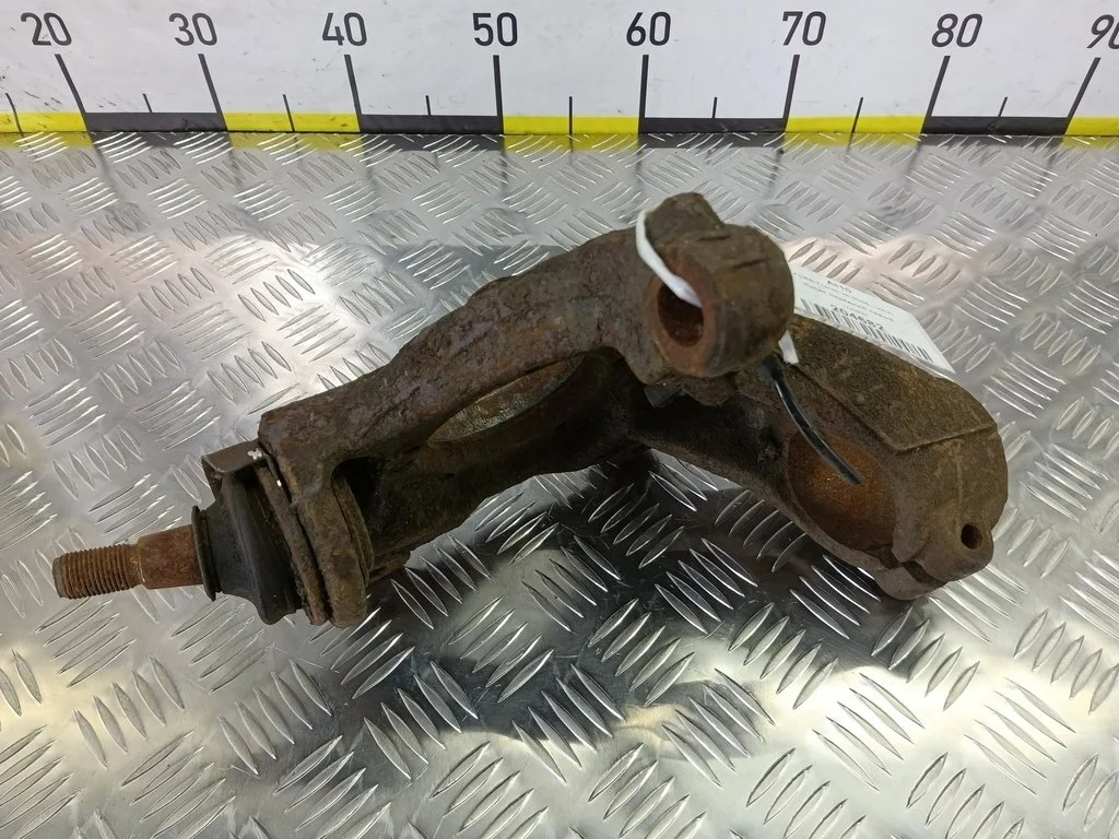 Кулак передний левый FORD Transit VII (2006—2014)