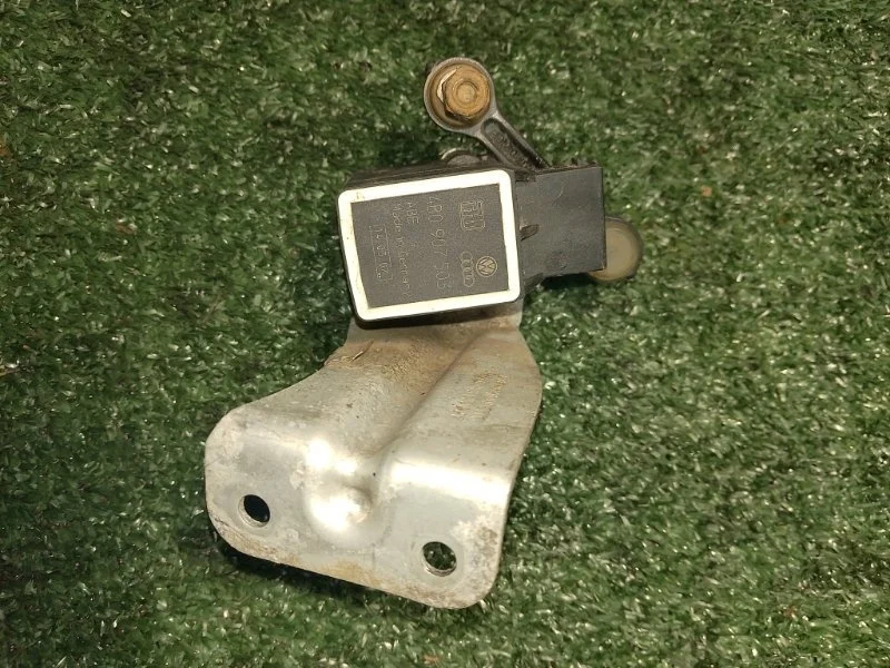 Датчик высоты дорожного просвета Audi A6 С5