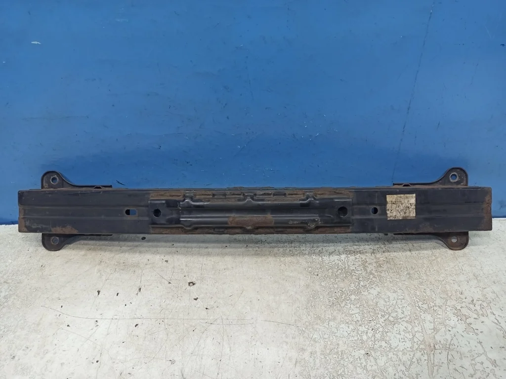 усилитель переднего бампера Kia Sorento 1 BL 2006-2009 Рестайлинг  20.06.2006