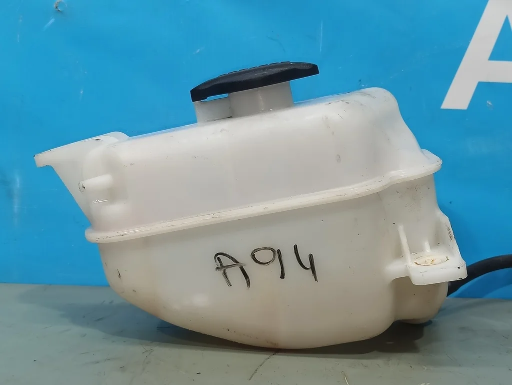 бачок расширительный Hyundai Santa Fe 3 DM 2015-2018 Рестайлинг  02.02.2016