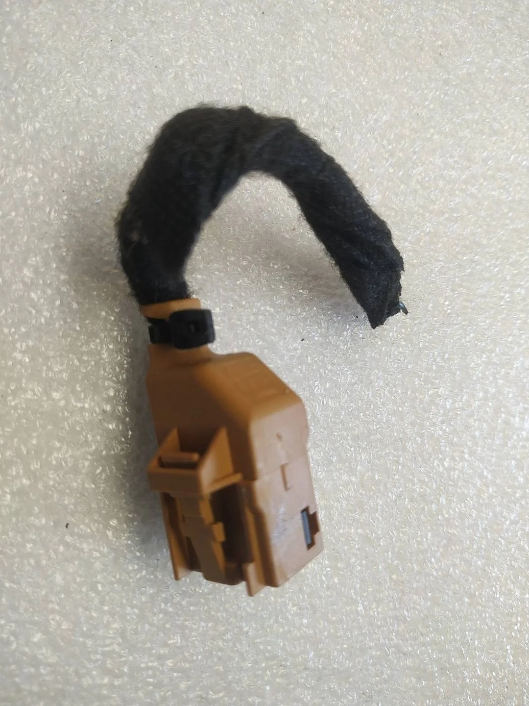 разъем (фишка) проводки Volkswagen Touareg 7P6 2011