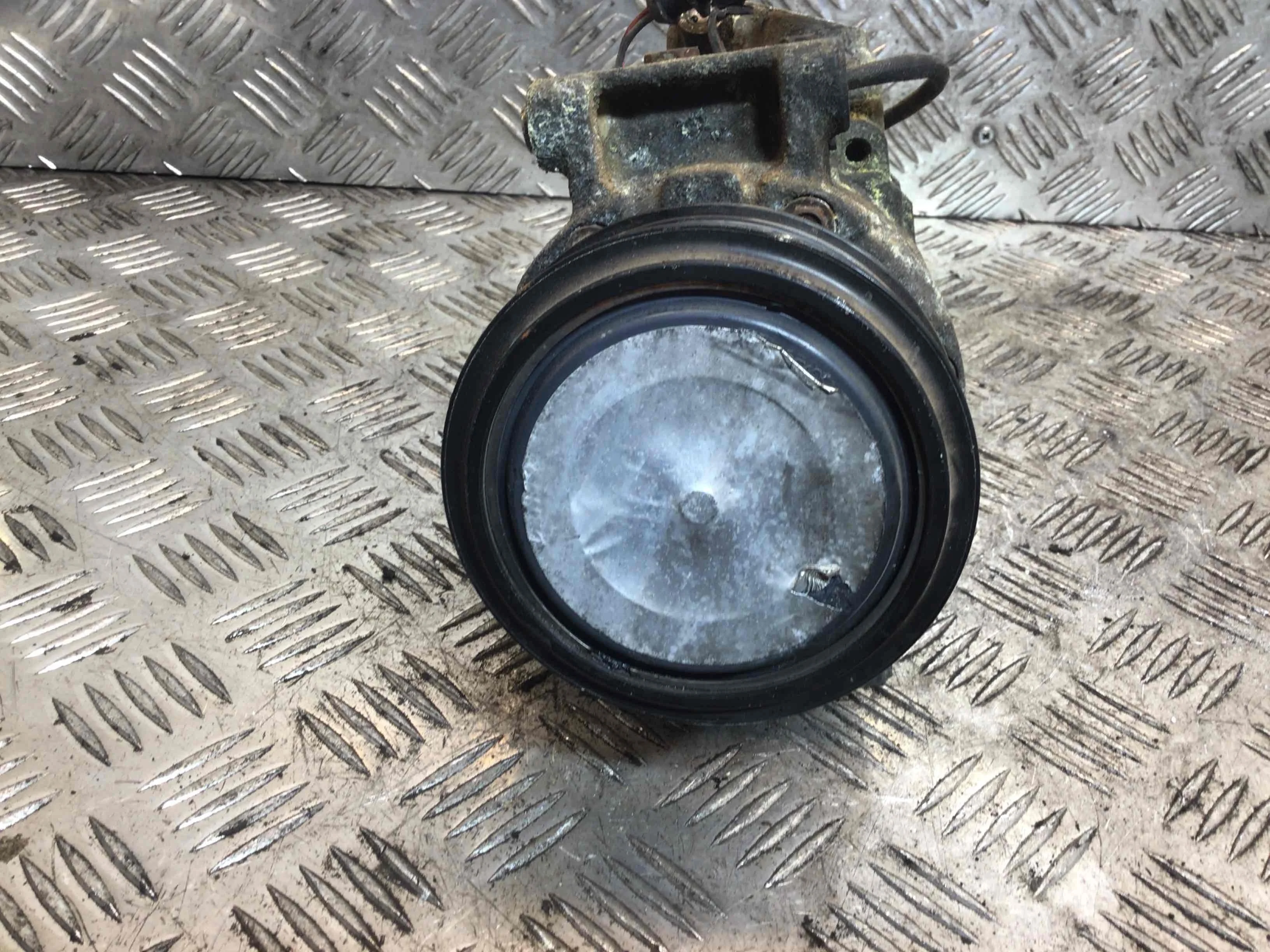 Компрессор кондиционера Audi A4 B7 (2004-2008) дизель 2.0 TDI Механика Седан