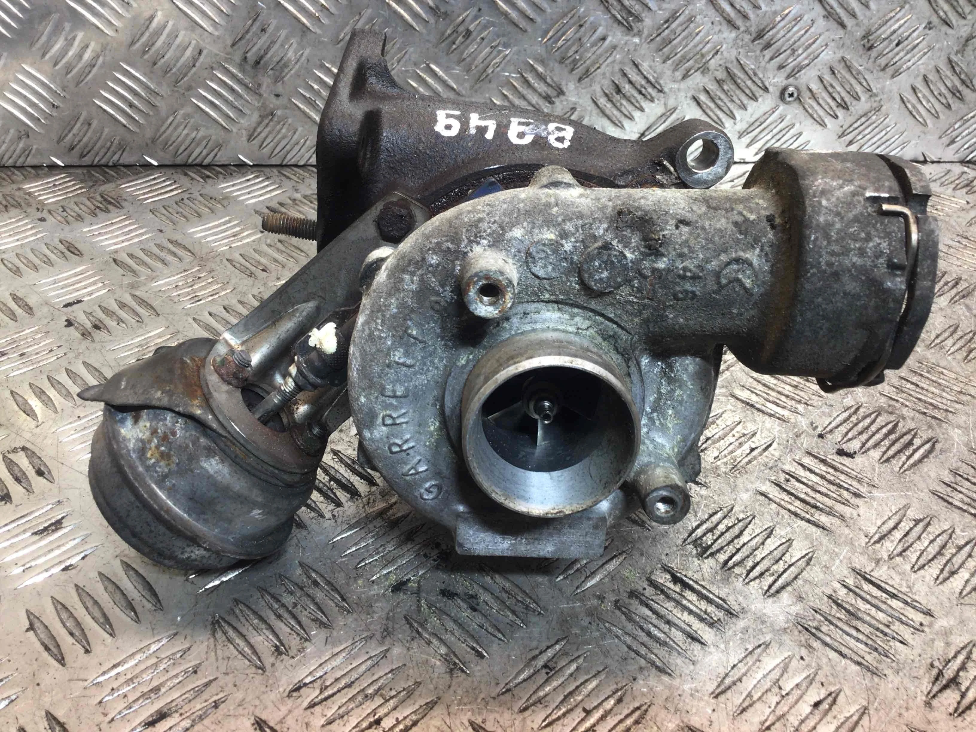 Турбина Audi A4 B7 (2004-2008) дизель 2.0 TDI Механика Седан