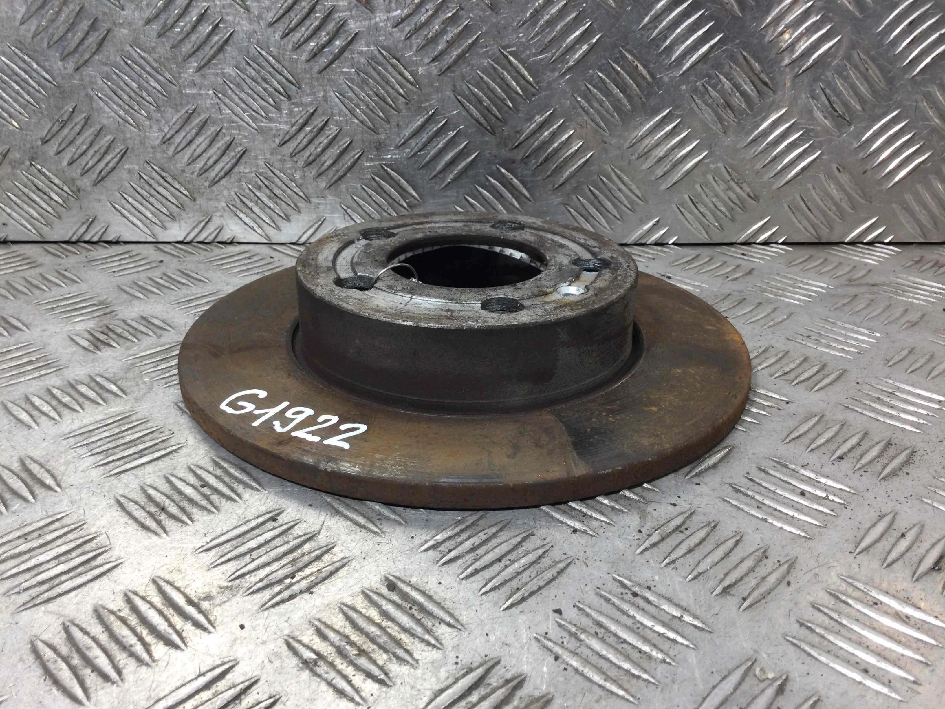 Диск тормозной задний Volkswagen Beetle A4 (1997-2005) бензин 1.6 i Механика Х/б