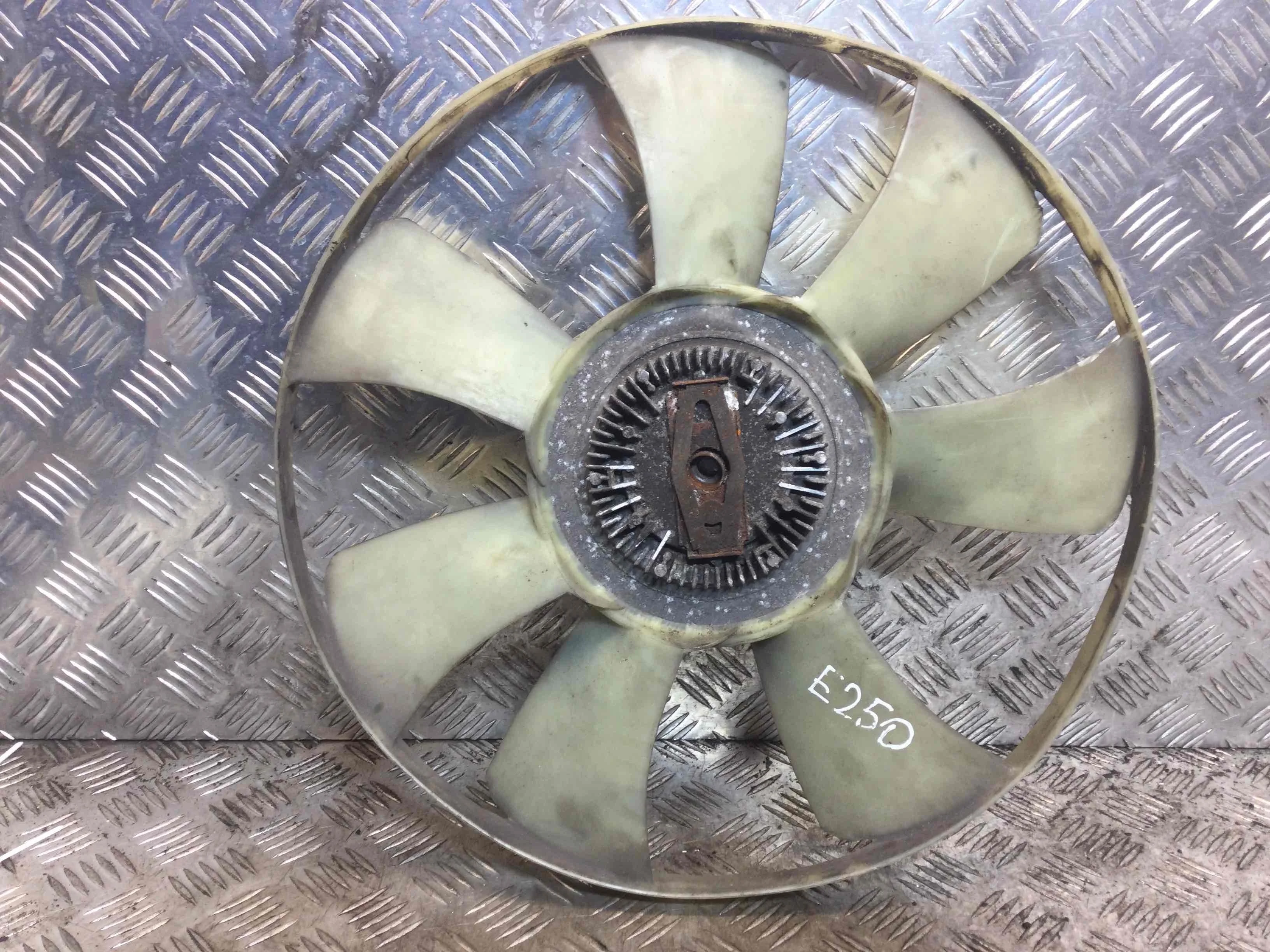 Вискомуфта Mercedes Sprinter W906 [рестайлинг] (2013-2018) дизель 2.2 CDI Механика Микроавтобус