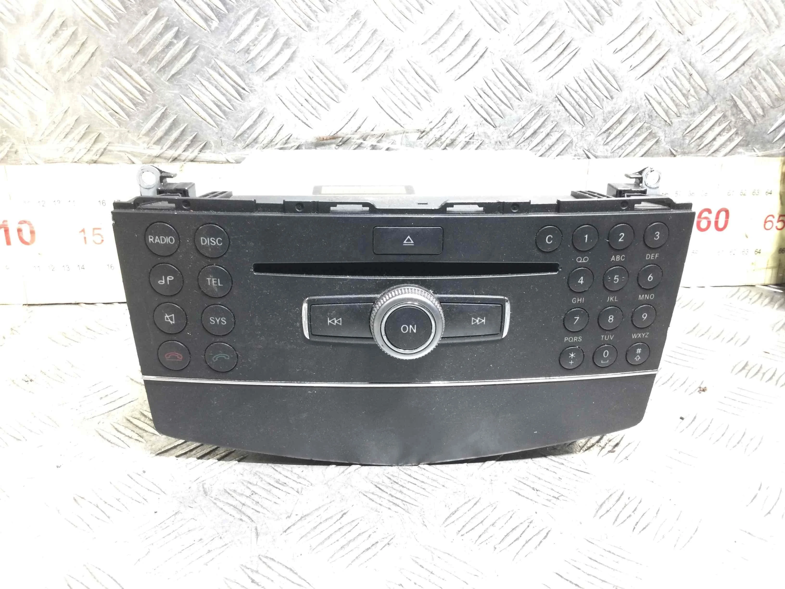 Магнитола Mercedes C-klasse W204/S204 (2007-2012) дизель 2.2 CDI Автомат Седан