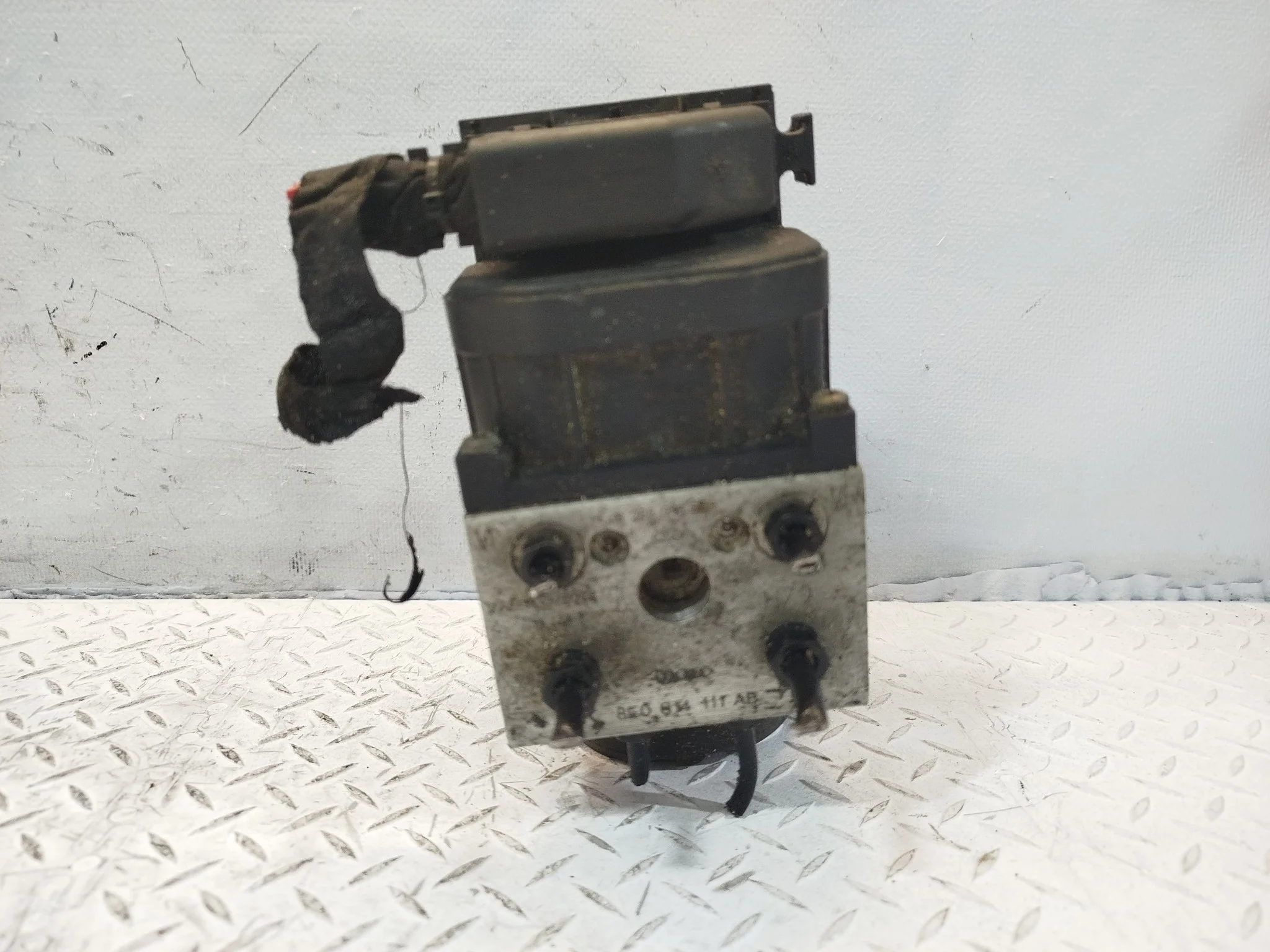 БЛОК ABS AUDI VOLKSWAGEN 8E0614111AN KB1848