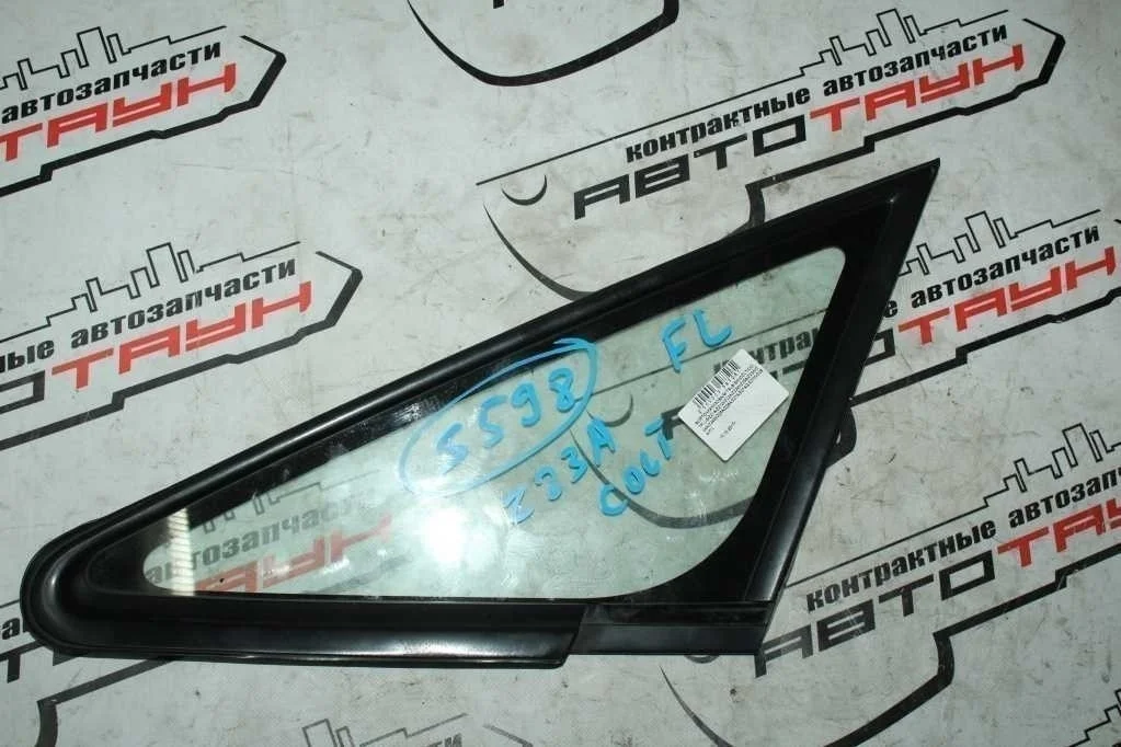 ФОРТОЧКА КУЗОВА MITSUBISHI ПЕРЕДНЯЯ ЛЕВАЯ MR971995