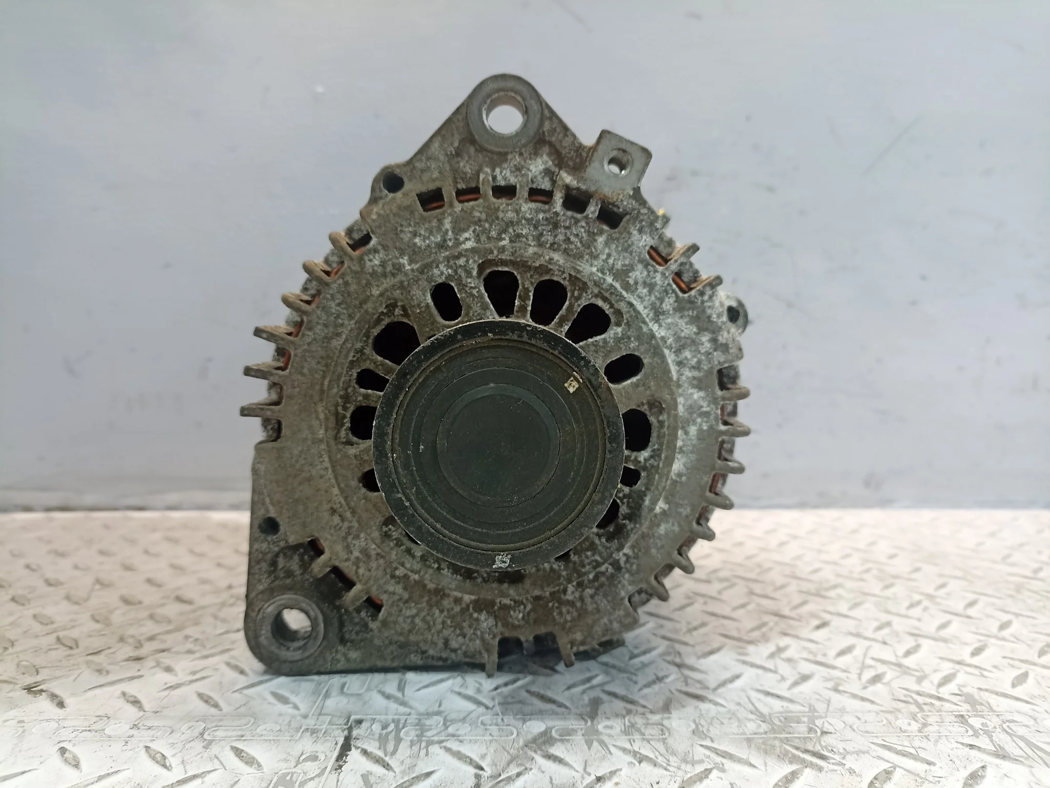 ГЕНЕРАТОР NISSAN 23100AU400 XA7048