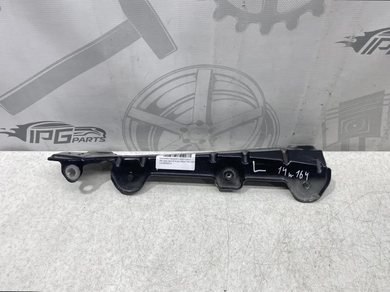 Кронштейн переднего левого крыла Mercedes-benz 2009 W164