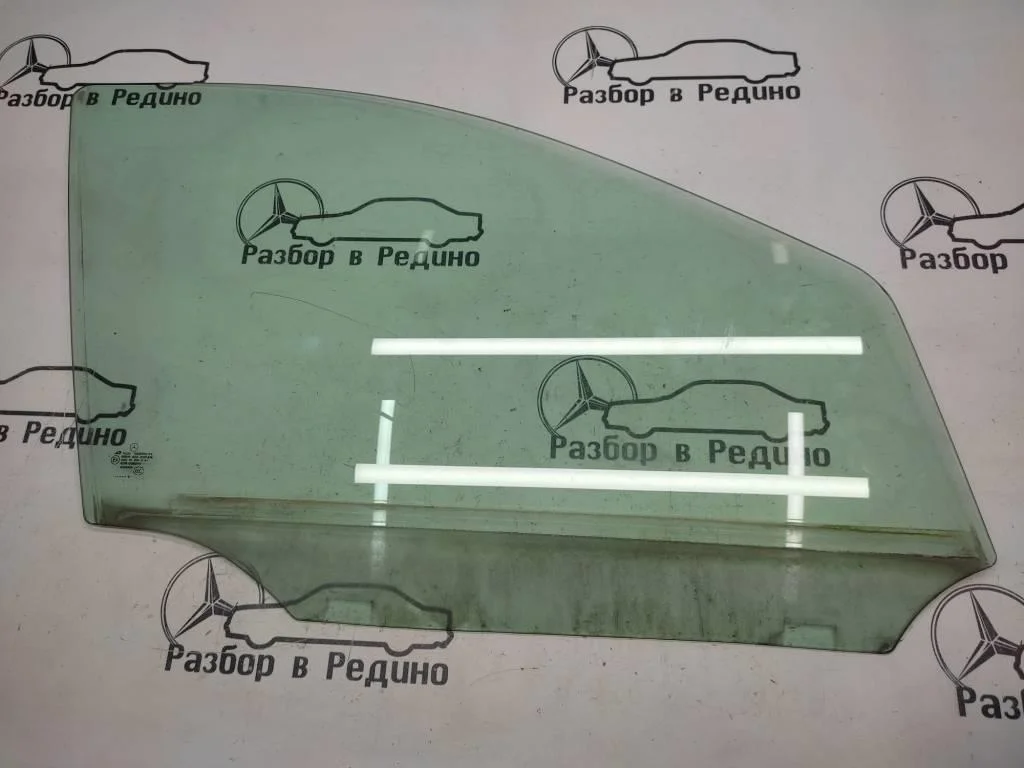 Стекло переднее правое Mercedes-Benz