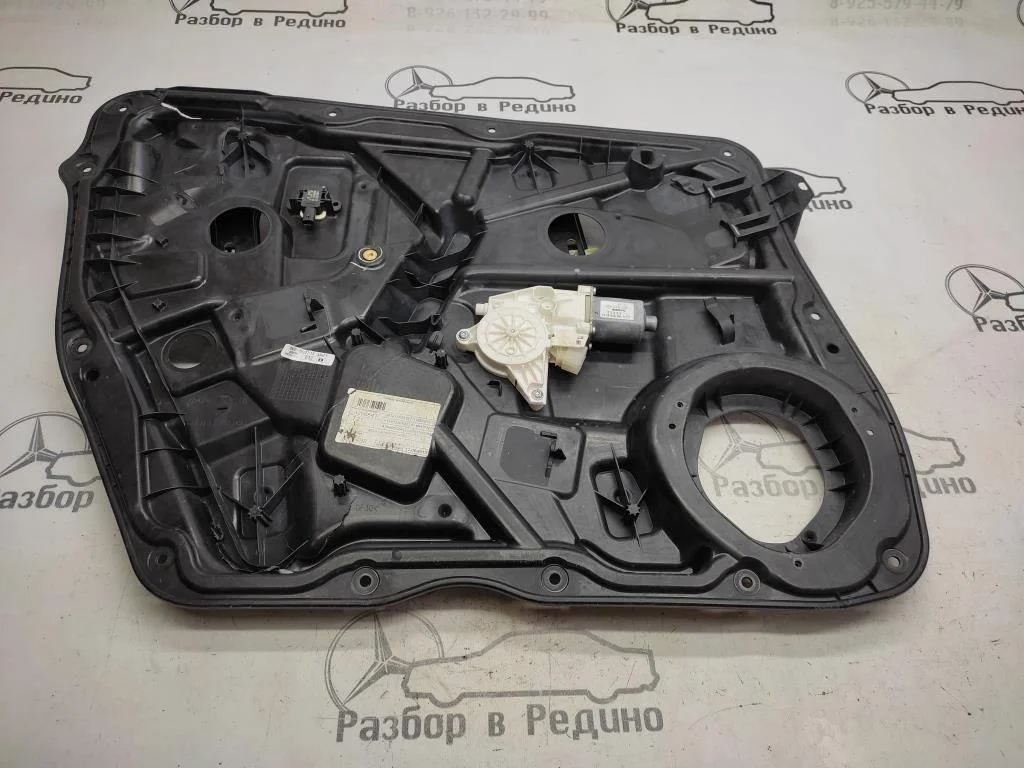 Стеклоподъемник передний левый Mercedes-Benz