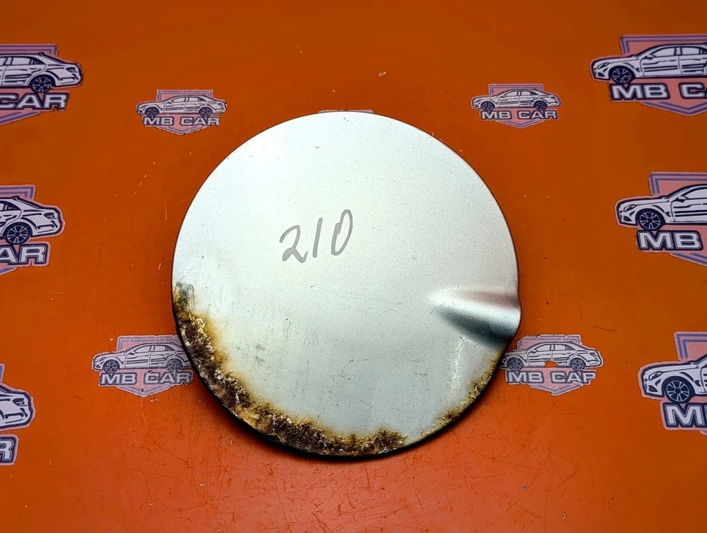 Лючок топливного бака Mercedes-Benz
