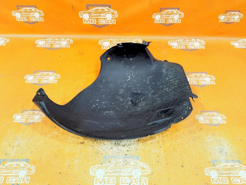 Подкрылок передний правый, задняя часть Mercedes-Benz