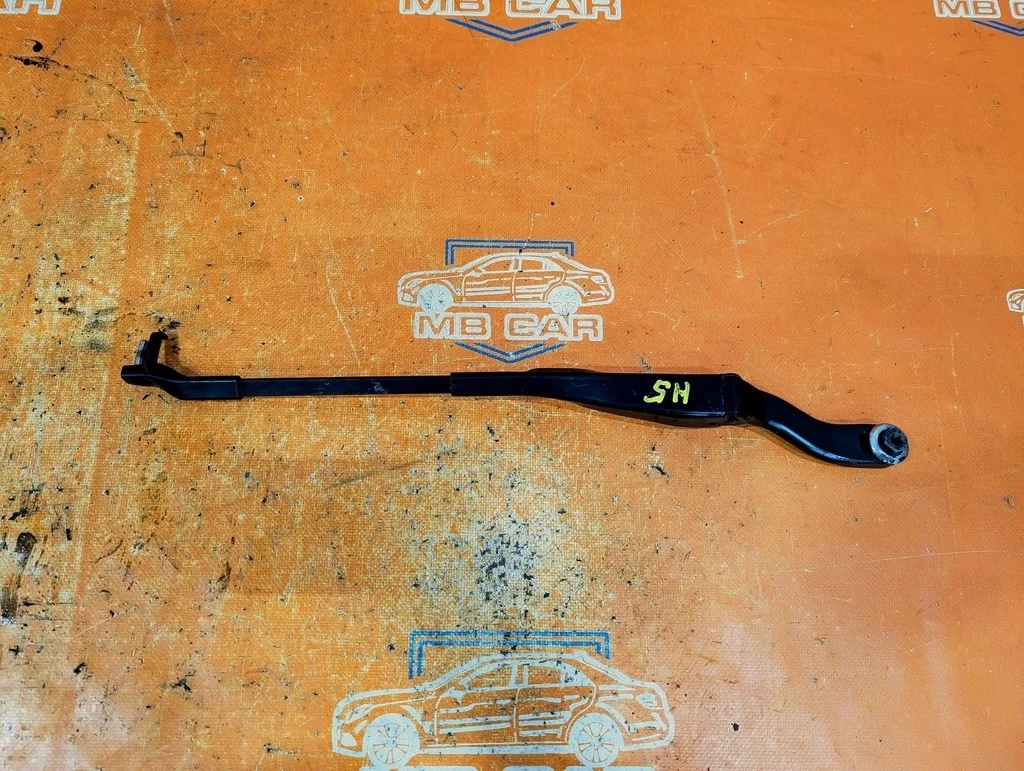 Поводок дворников Mercedes-Benz