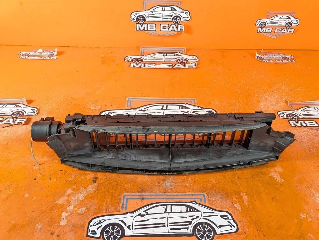 Воздухозаборник Mercedes-Benz