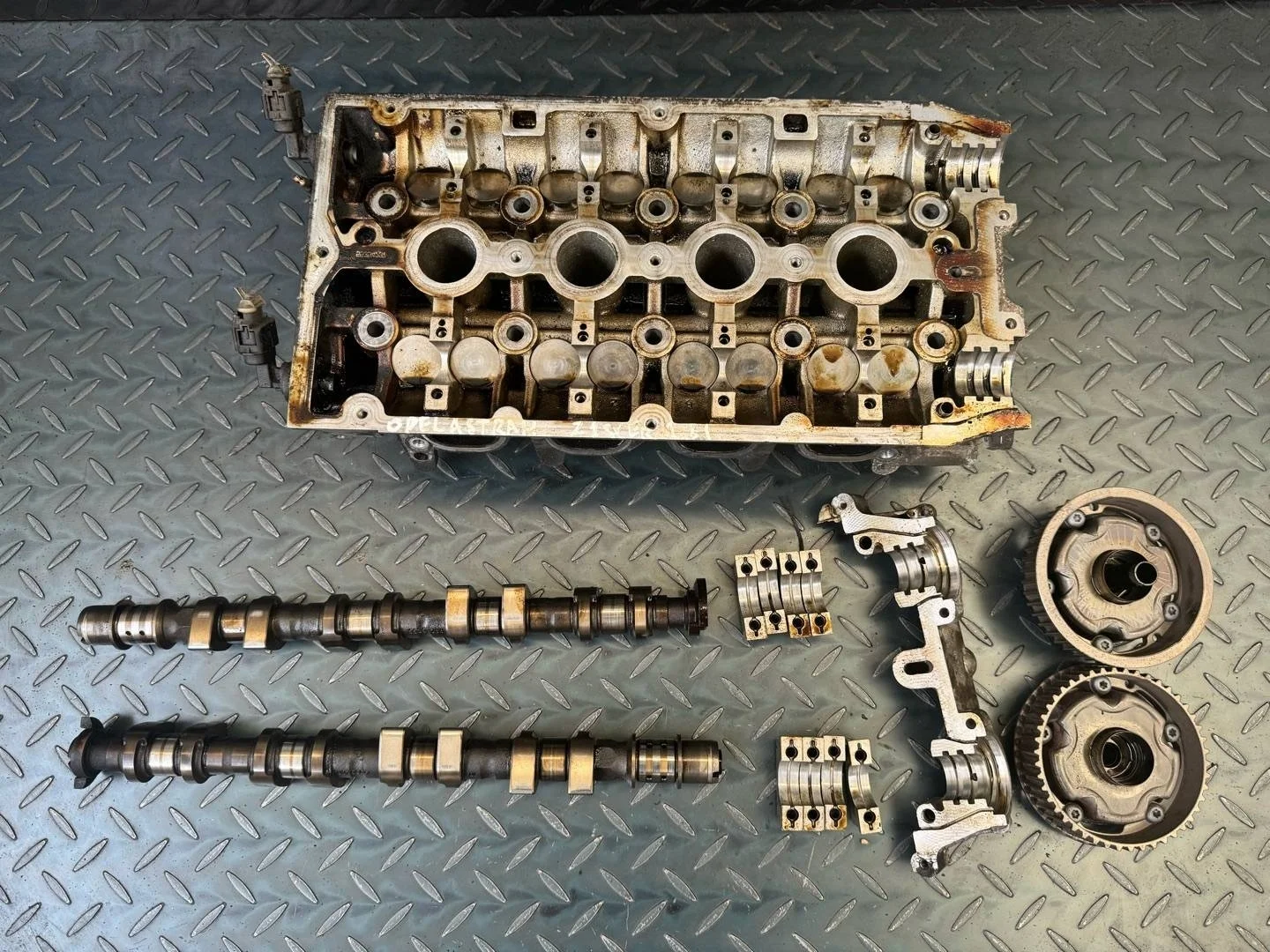 головка блока цилиндров Opel Astra H рест.