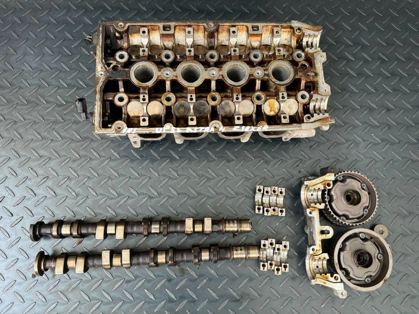 головка блока цилиндров Opel Astra H рест.