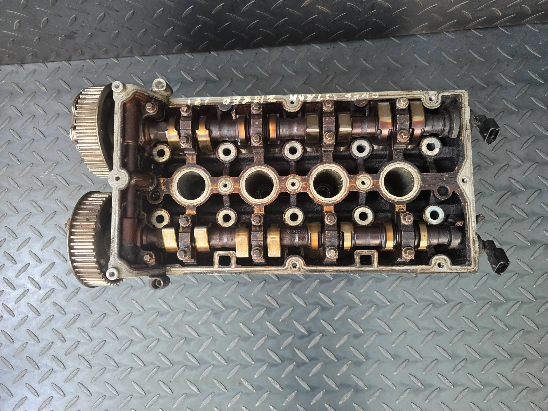 головка блока цилиндров Opel Astra H рест.