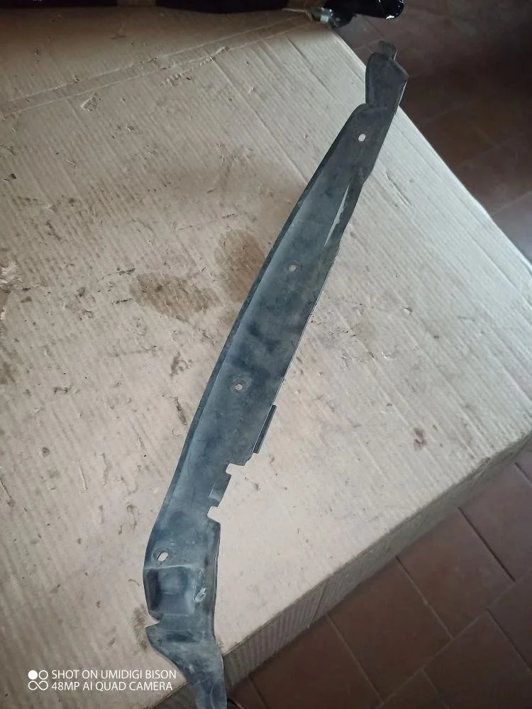 Накладка на крыло Lexus IS II (2005—2008)