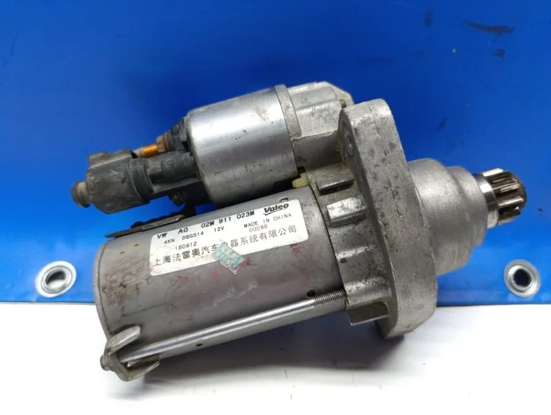 Стартер 02M911023M