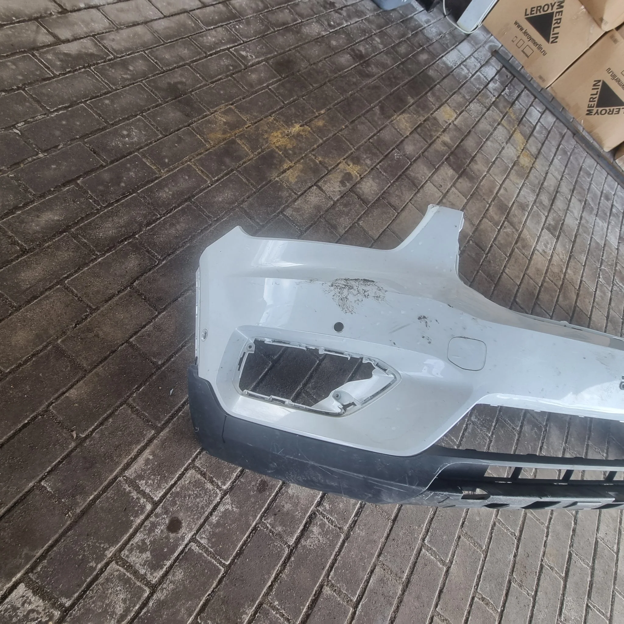 Бампер передний Volvo xc40 (дорест) 31449340