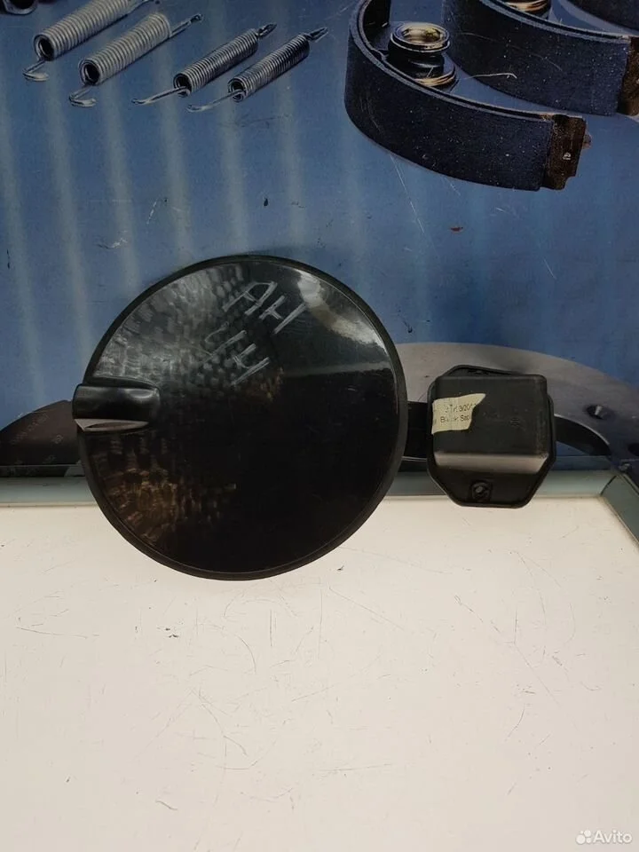 Лючок бензобака opel astra h универсал