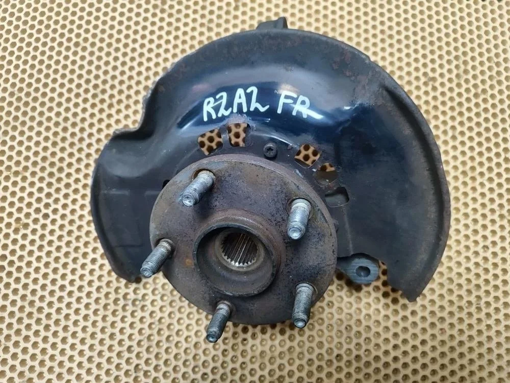 Б.у. кулак поворотный TOYOTA RAV4 ACA20 TOYOTA RAV4 ACA20 2.0 2003