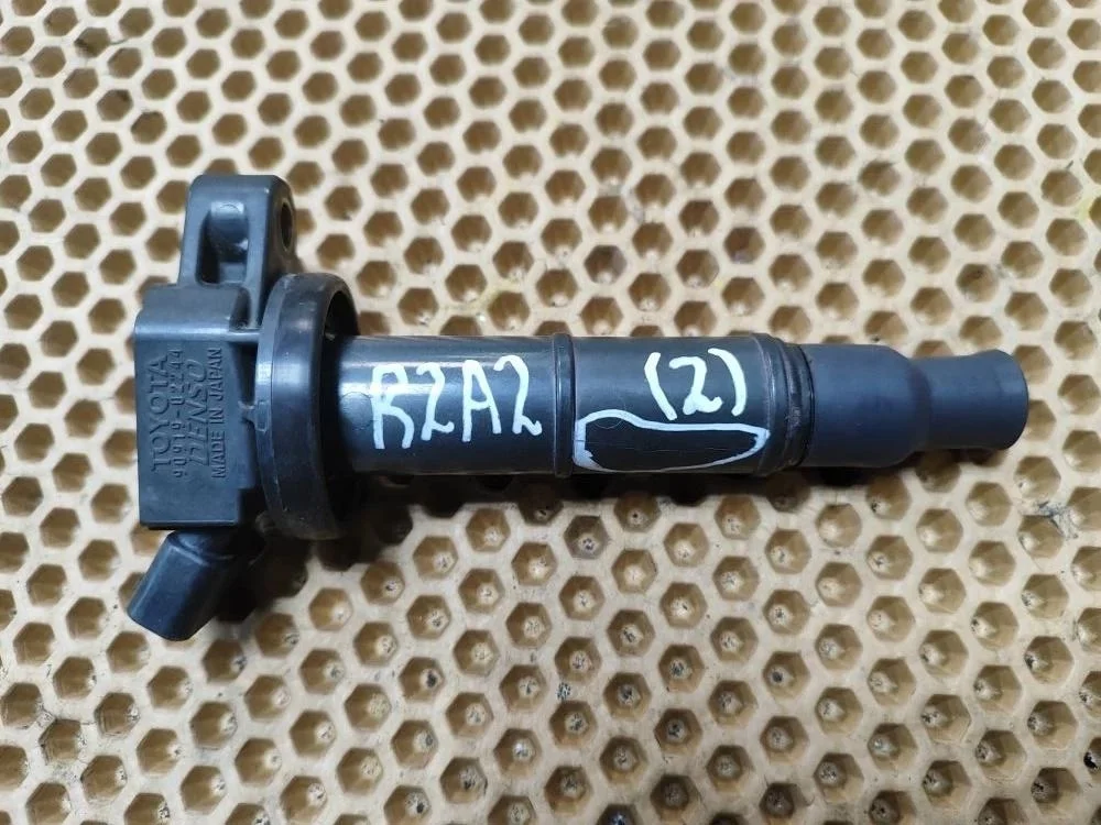 Б.у. катушка зажигания TOYOTA RAV4 ACA20 TOYOTA RAV4 ACA20 2.0 2003