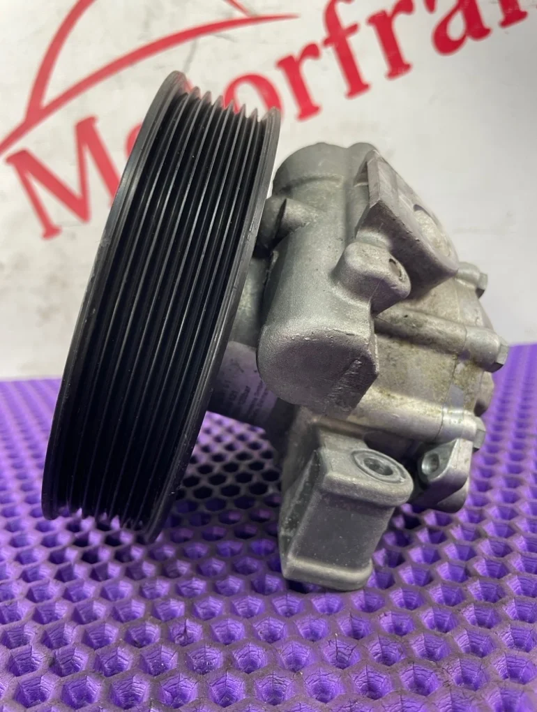 Насос гидроусилителя руля Mercedes-benz C-Class W203 2008 M271946 1.8L