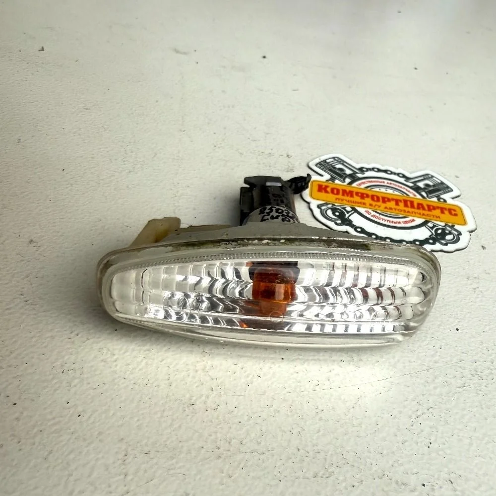 Повторитель поворота в крыло Kia Ceed ED (2006—2010)