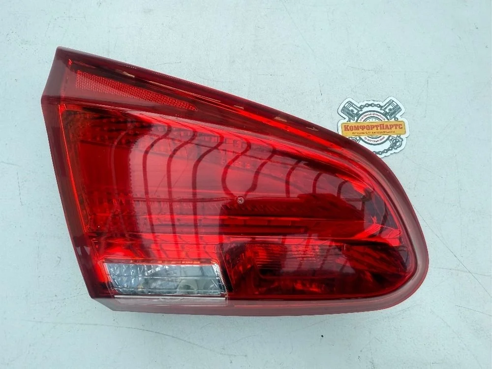 Фонарь крышки багажника внутренний Kia Ceed JD (2012—2015)