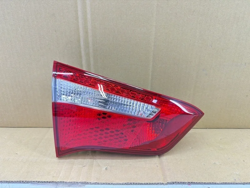 Фонарь Kia Rio 2010-2015 3