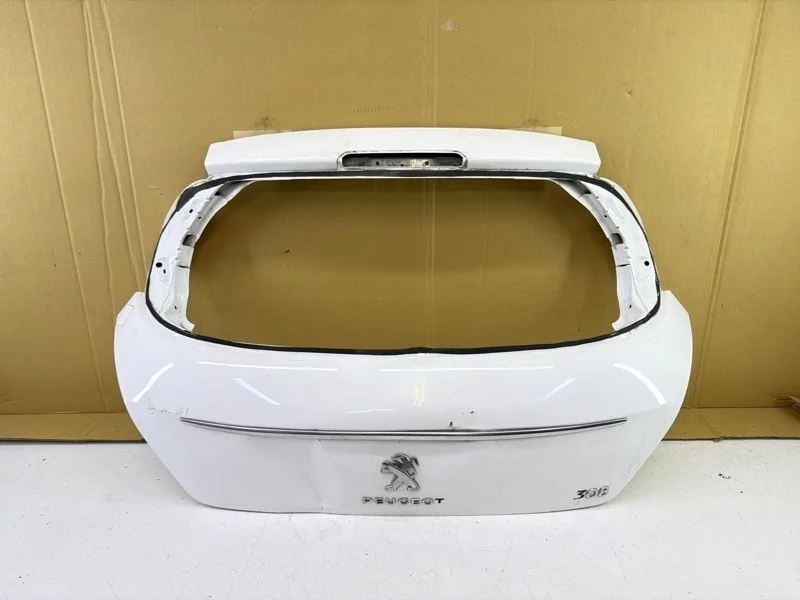 Крышка багажника Peugeot 308 2007-2015